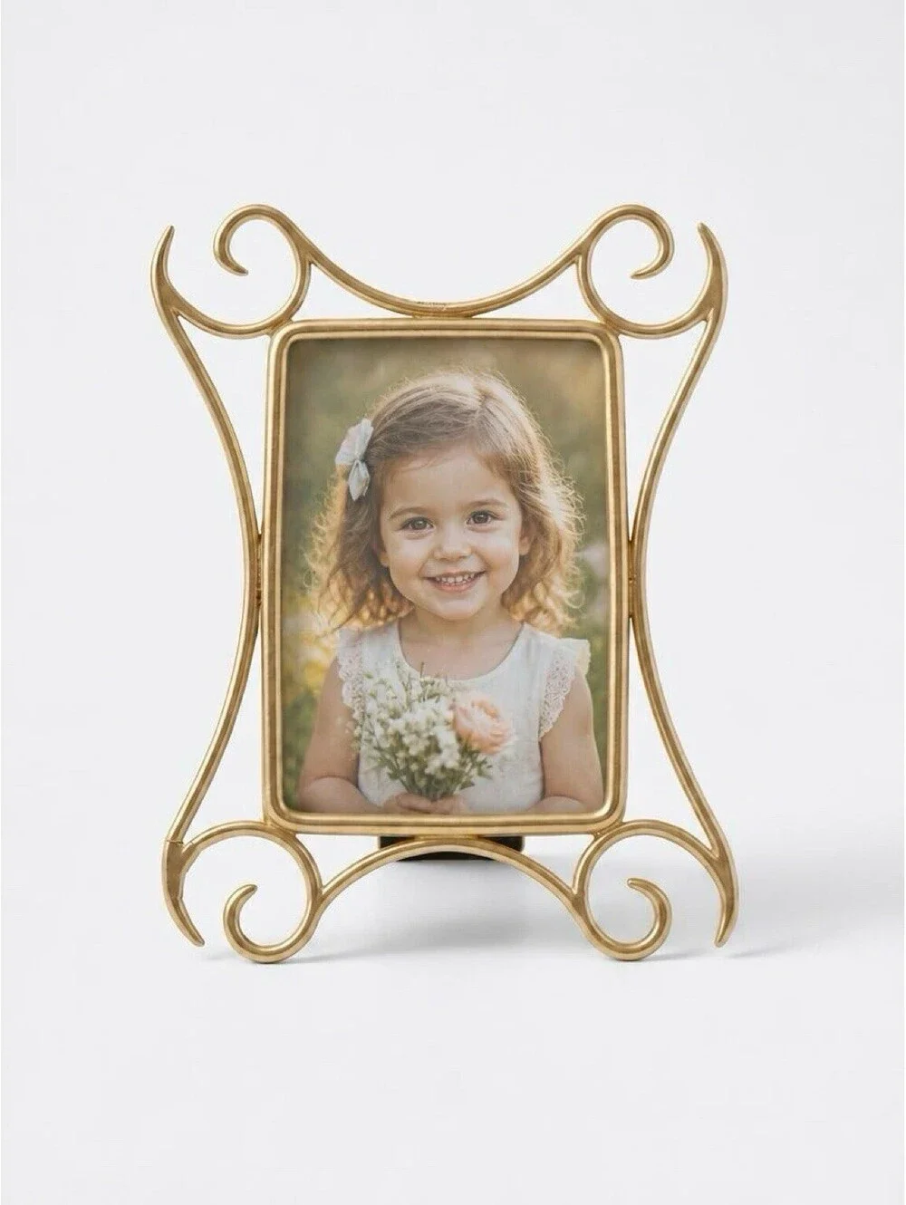 Vintage Gold Tone Metal Scroll Picture Frame 4x6 Easel & Wall Hanging Ornate
